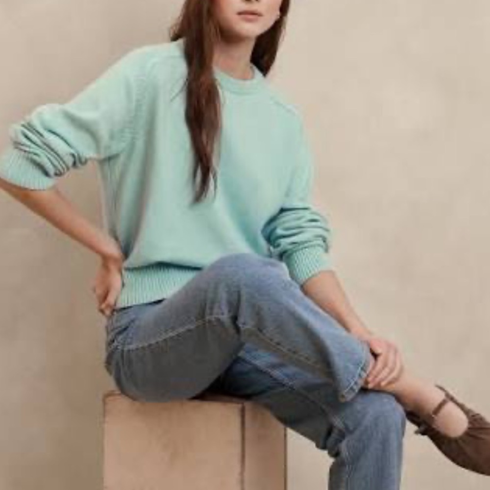 NWT Banana Republic Perfectly Soft Crew-Neck Sweater size S/XS